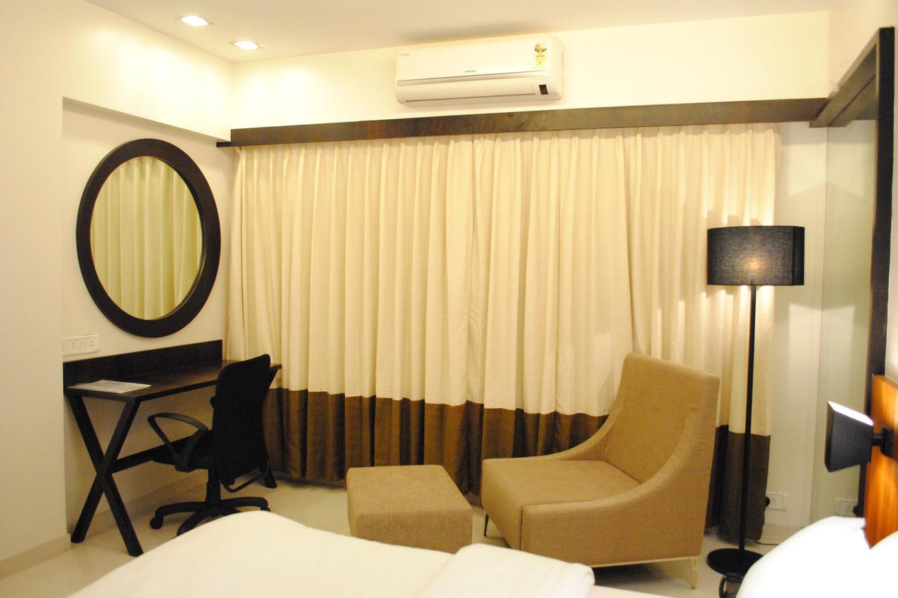 Hotel Landmark Ratnāgiri Εξωτερικό φωτογραφία