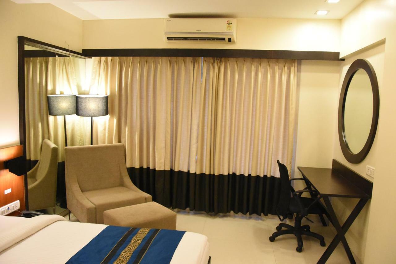 Hotel Landmark Ratnāgiri Εξωτερικό φωτογραφία